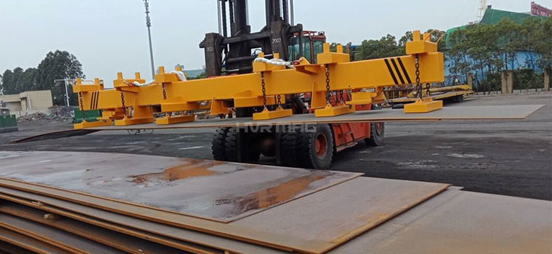 Multiple Metal Plates Handling with A Forklift