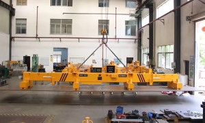 Lifting Long Steel Plate with Telescopic Beam Lifting Magnets - HVR MAG