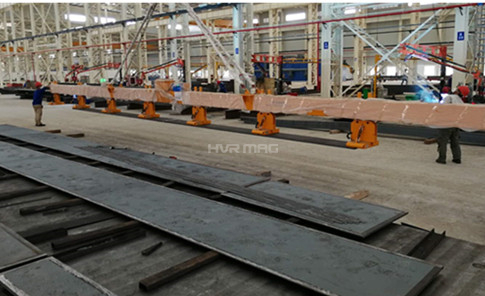 Lifting Narrow Steel Plates in Different Lengths
