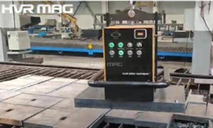 Unloading Cut Steel Slab with Battery Operated Lifting Magnet