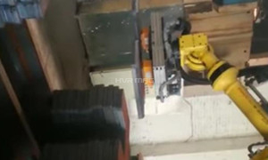 Pick & Plate Robot Palletising Steel Workpiece with Magnet Gripper